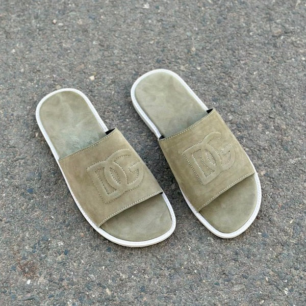 Degora Pure Handmade DG Suede Olive Chappal